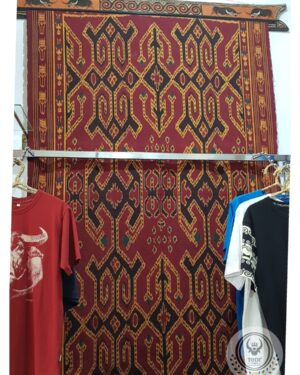 Alternative view of Bedcover/Blanket Ikat Toraja 120cm - Merah Tobo Alang