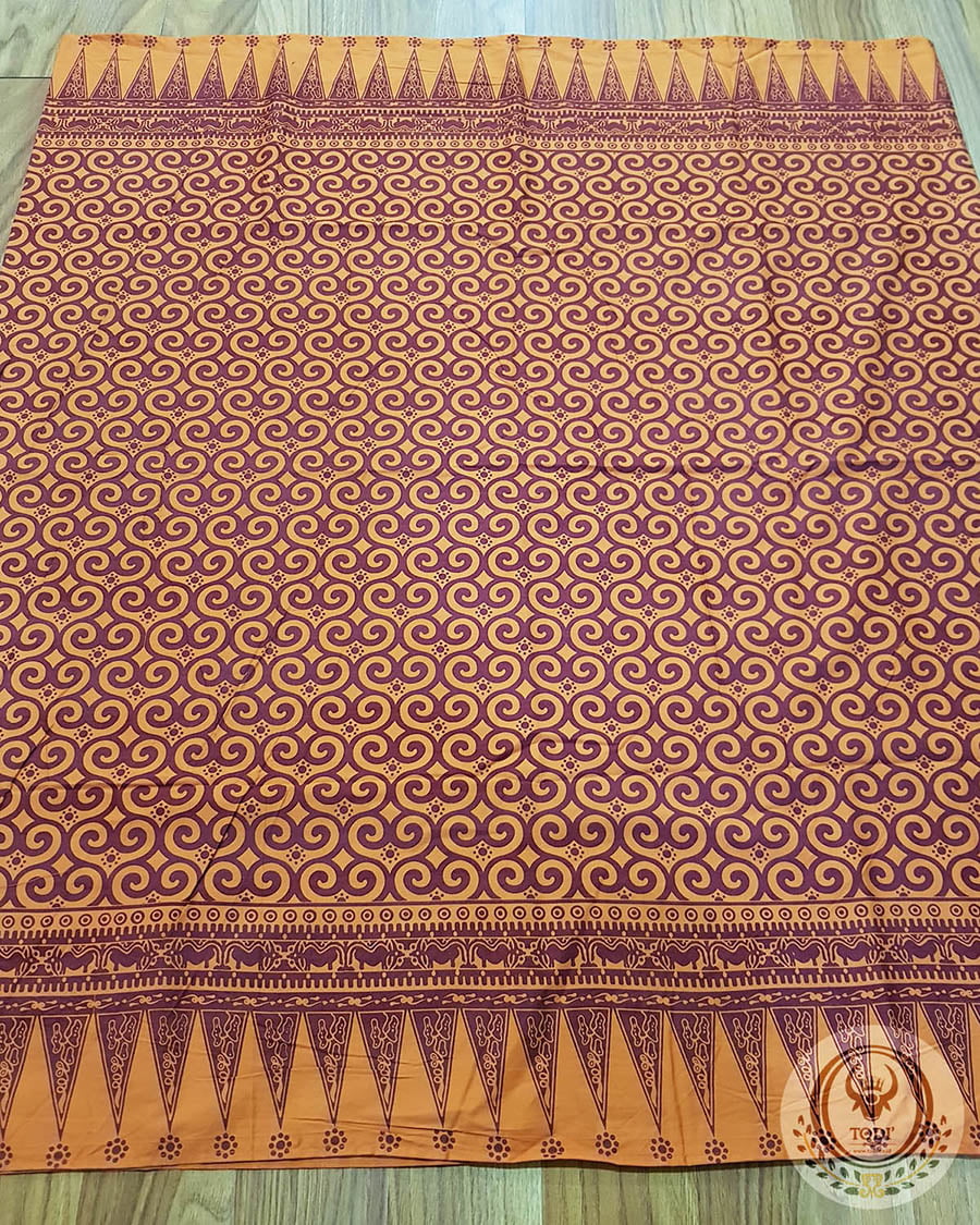 Full Toraja Batik Sarong - Orange 110cm
