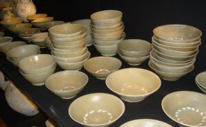 Cirebon Cargo of Yue Ceramics Vessels
