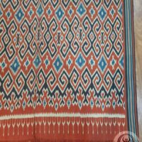 Tenun Tradisional Ikat Sekomandi – Lelen Sepu (127cm x 219cm)