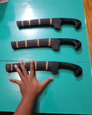 Horn Carved Toraja Machete (25cm)