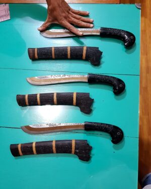 Horn Carved Toraja Machete (25cm)