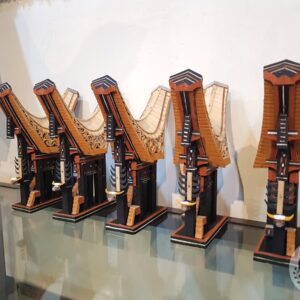 Miniatur Rumah Tongkonan Toraja Kecil (Tinggi 20cm) (5) Miniatur Rumah Tongkonan Toraja Kecil (Tinggi 20cm) (5)