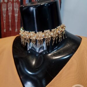 Mastura, Kalung Tradisional Pengantin Toraja (6) Mastura, Kalung Tradisional Pengantin Toraja (6)