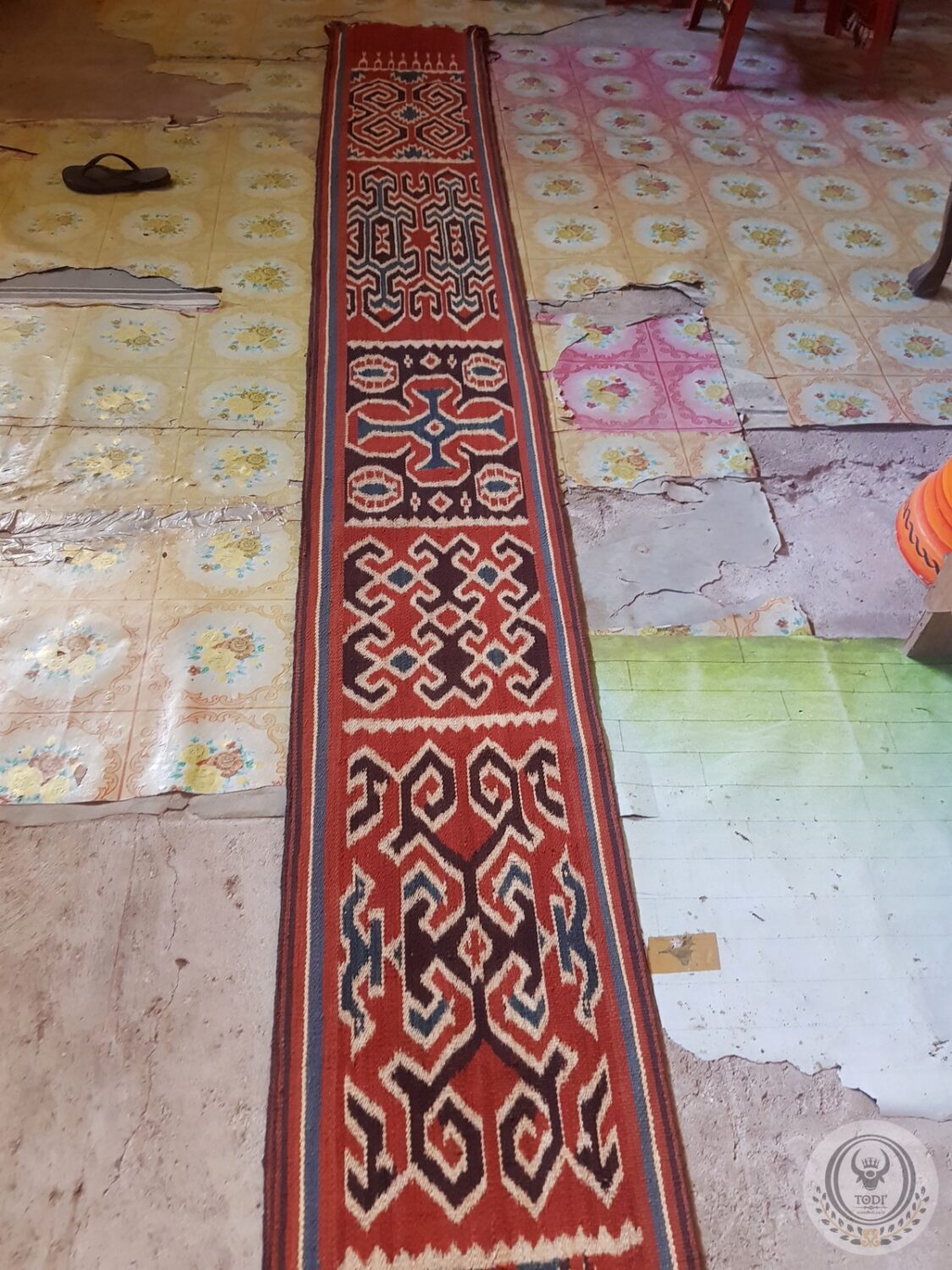 Sambo Tanete (Pori Lonjong) – Natural Dye Ikat 12m Sambo Tanete (Pori Lonjong) – Natural Dye Ikat 12m