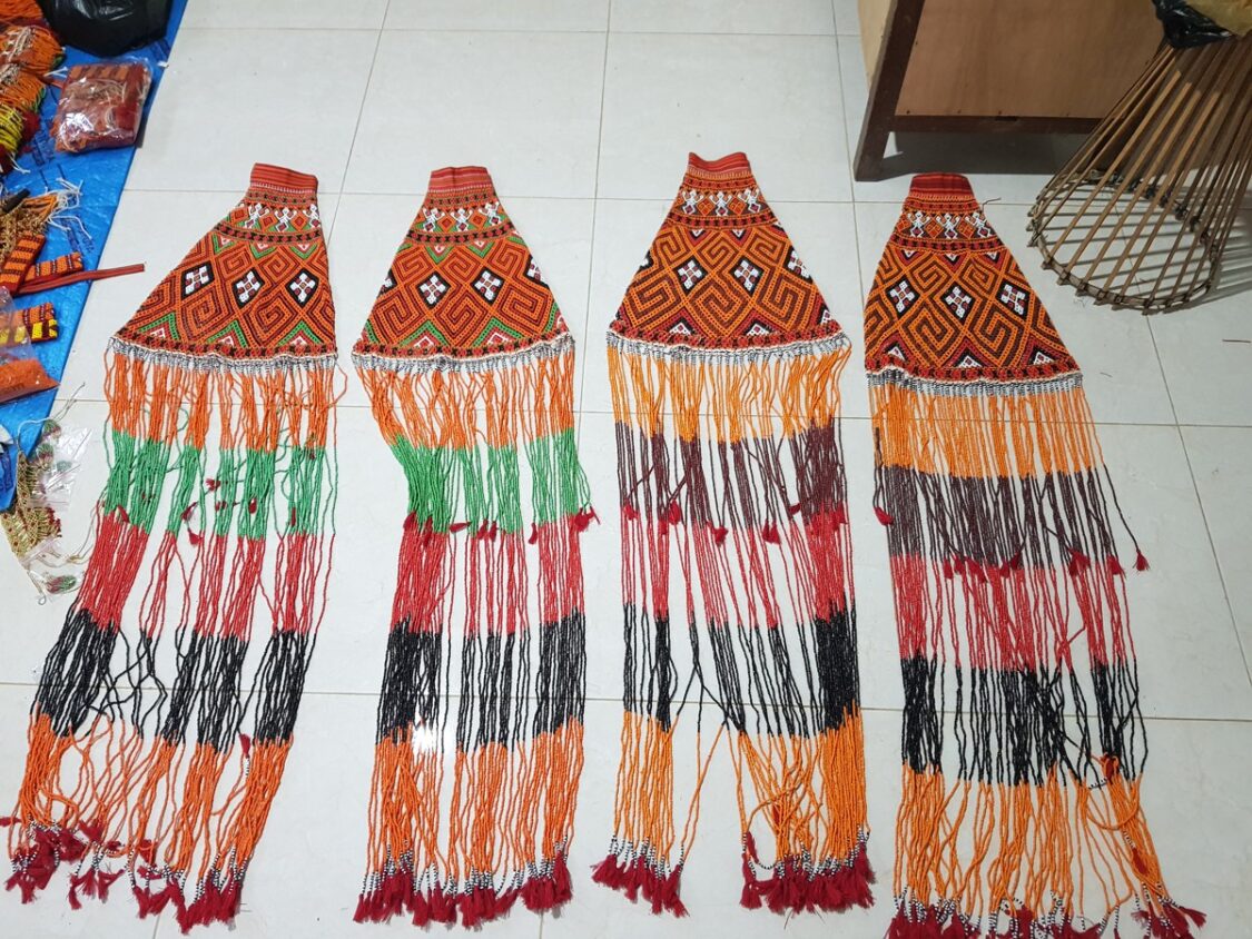Kandaure Toraja, Traditional Beaded Ornament Accessories