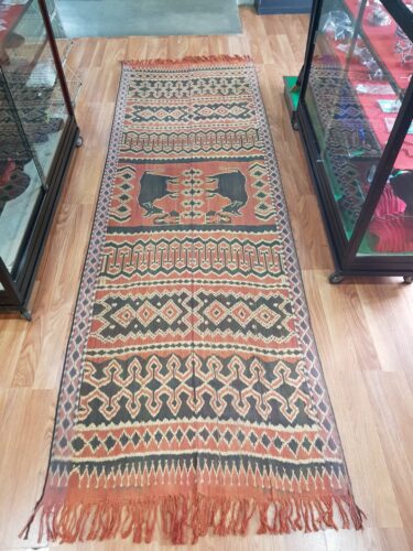 Pori Lonjong, Ikat Textile from Rongkong