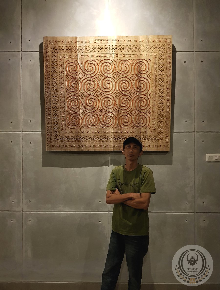 Large Toraja Carving Wall Display - Sane (120cm x 100cm) Large Toraja Carving Wall Display - Sane (120cm x 100cm)