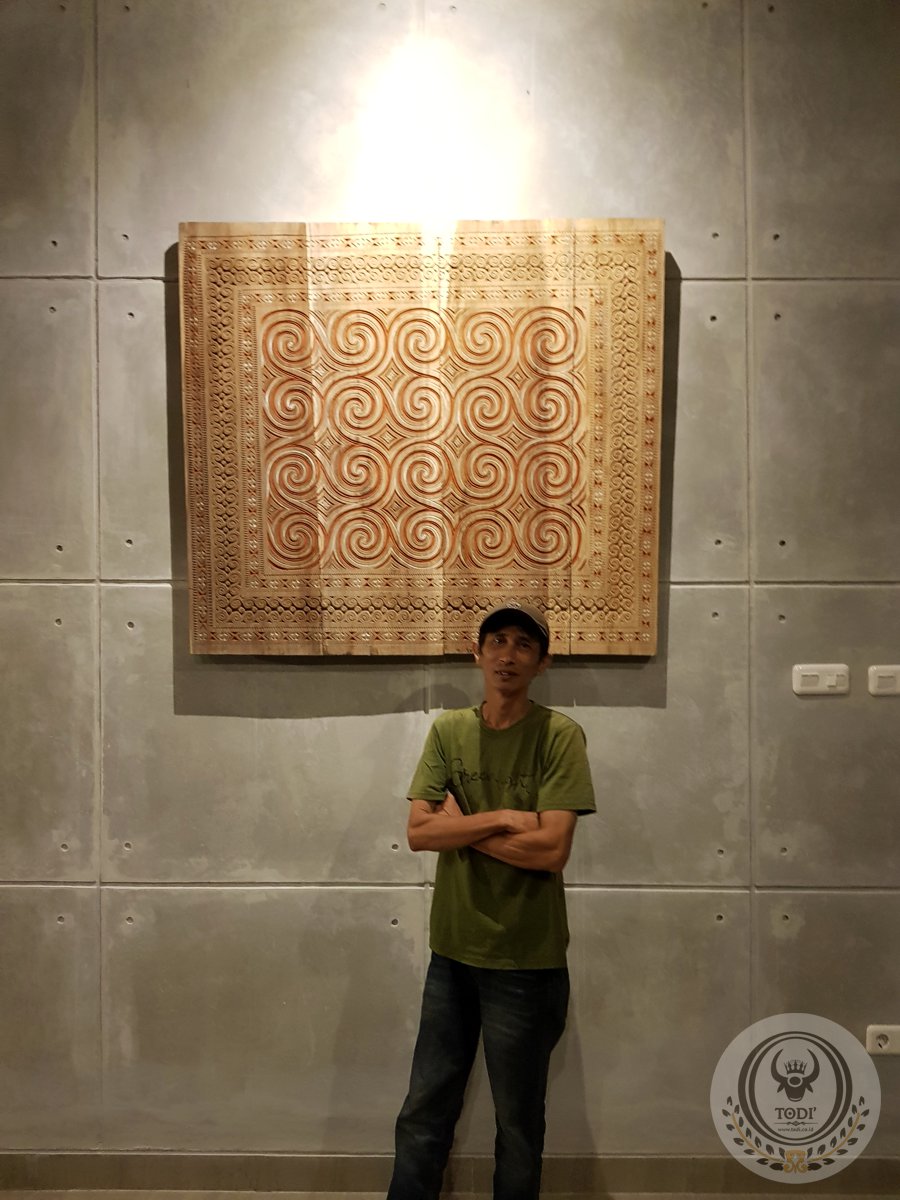Large Toraja Carving Wall Display - Sane (120cm x 100cm) Large Toraja Carving Wall Display - Sane (120cm x 100cm)