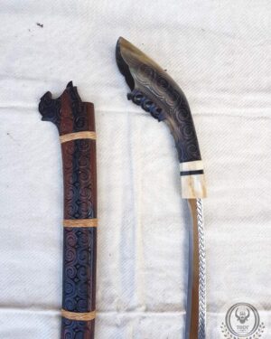 Long Toraja Machete - Carved Horn Handle & Ebony Wood Sheath