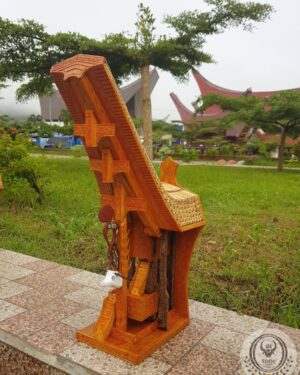 Miniature Toraja Tongkonan House – Wall Hanging (Height 45cm)